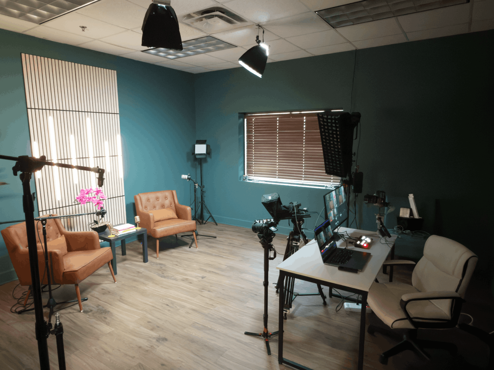 Podcast Essentials: Everything You Need to Start aProfessional Podcast